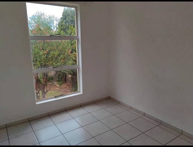 3 BEDROOM TOWNHOUSE FOR SALE IN BRACKENDOWNS